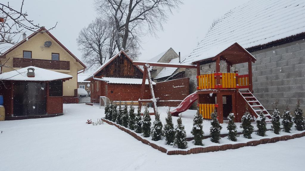 Villa Lienka Besenova Luaran gambar